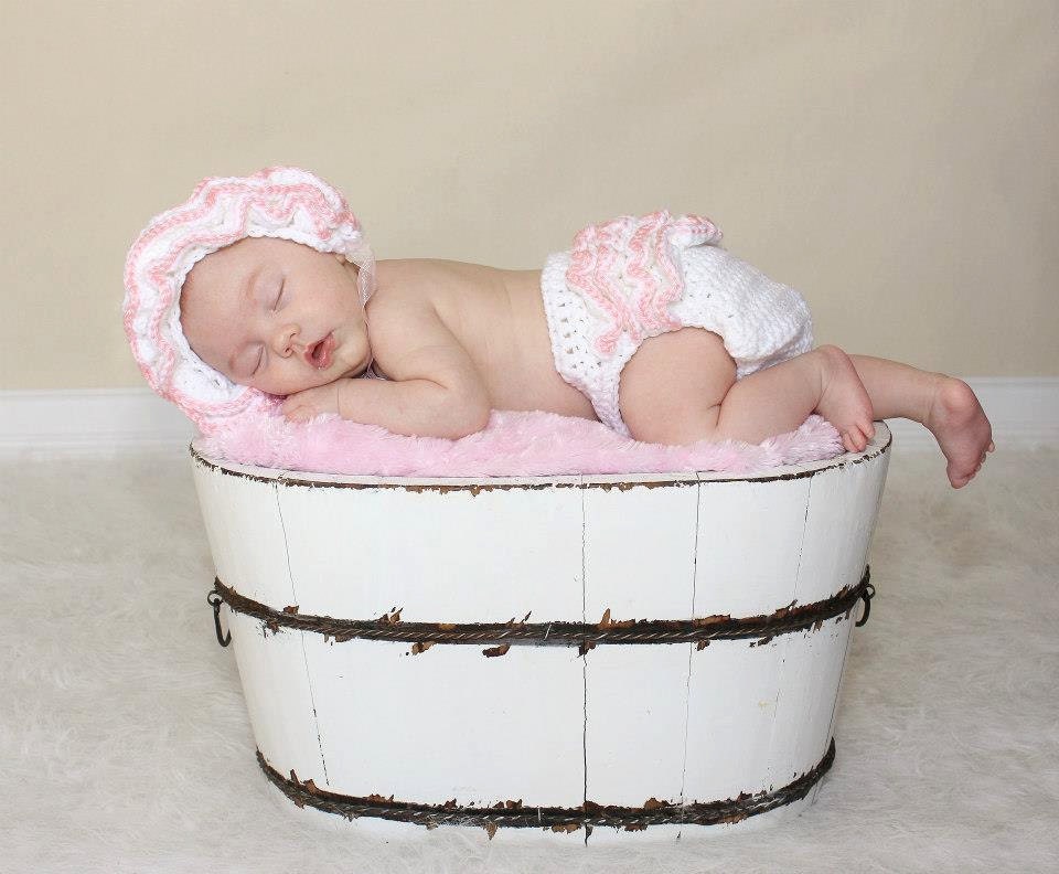 Crochet Pattern for Ruffle Bum Baby Diaper Cover - 3 sizes, Newborn Baby to 12 months - Welcome to sell finished items