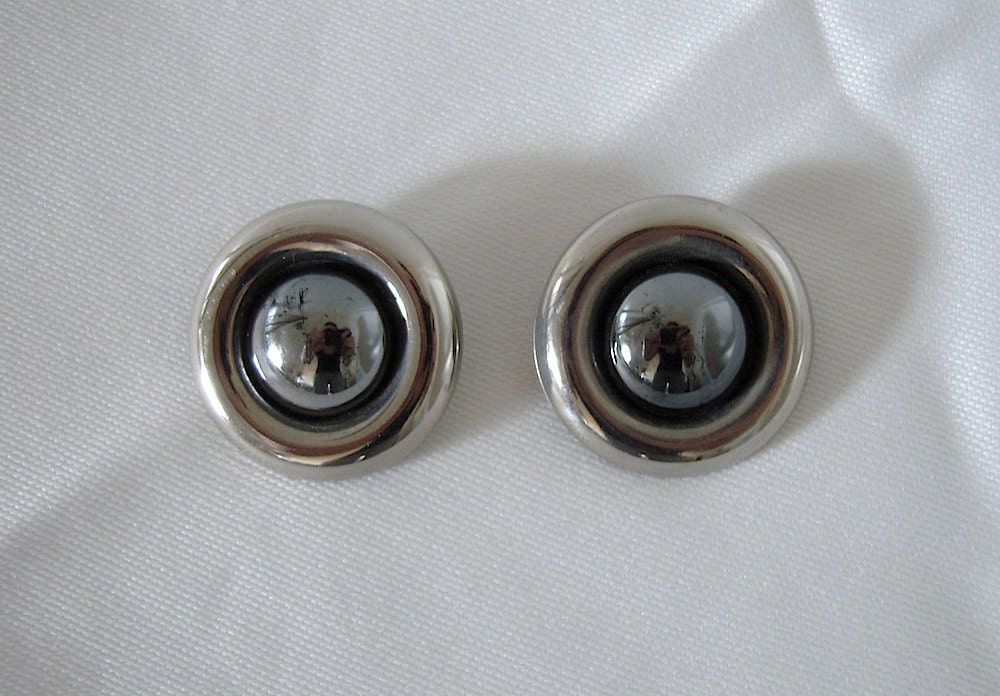 Nestled Dome - Large Clip Earrings