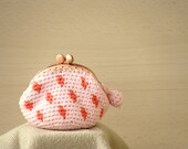 Change purse crochet pastel pink with polka dots