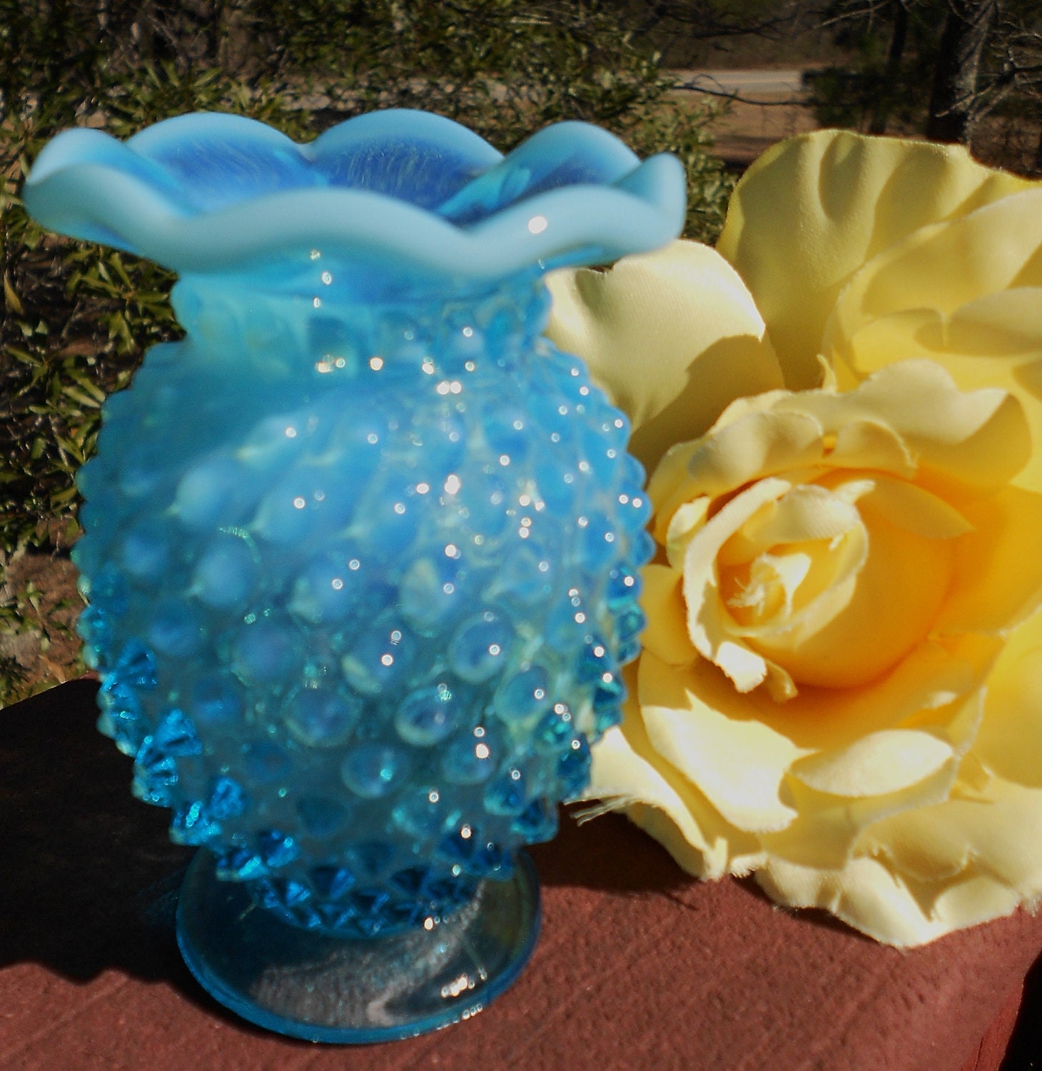 Deep blue vintage fenton hobnail, crimp vase-3.5" Tall, Mint Condition