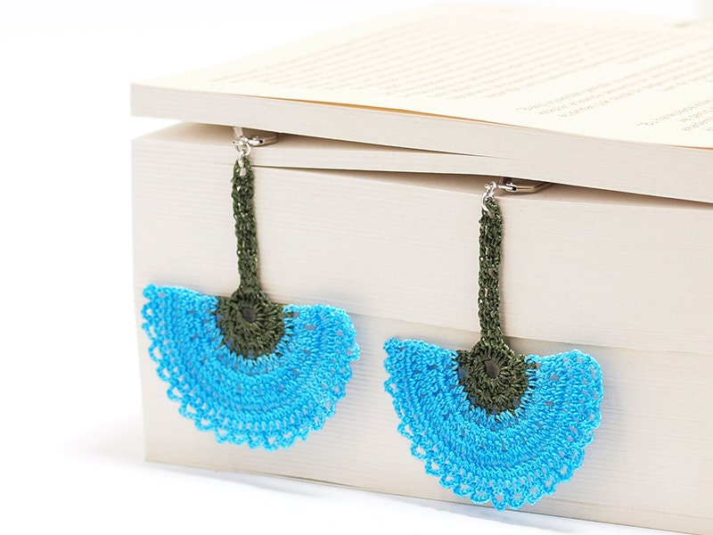 Crochet Bohemian Chic Dangle Earrings in Blue, Green Flower Green Flower Hippie Boho Gypsy Style Jewelry Varnished Semicircle