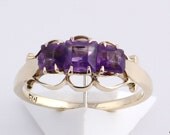 AMETHYST RING - 1.30ct Oval 3 Stone 10k Yellow Gold Vintage Fine Estate Fashion