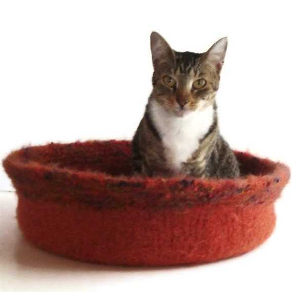 Cat Bed Hand Knit Felted Wool Pet Bed - Chunya