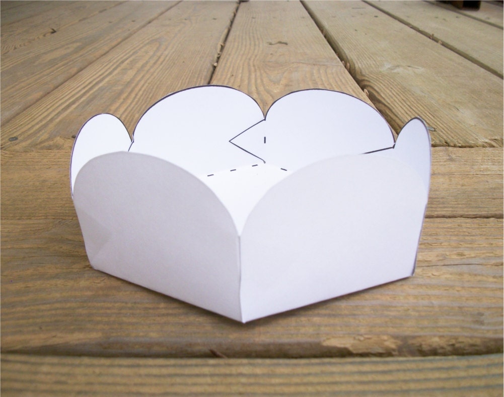 Printable Template: Large Petal Basket- Nest, Centerpiece, Table Decor, Candy Container, Favor Box PDF and PNG