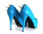 Spiked Faux Leather Pumps - Turquoise