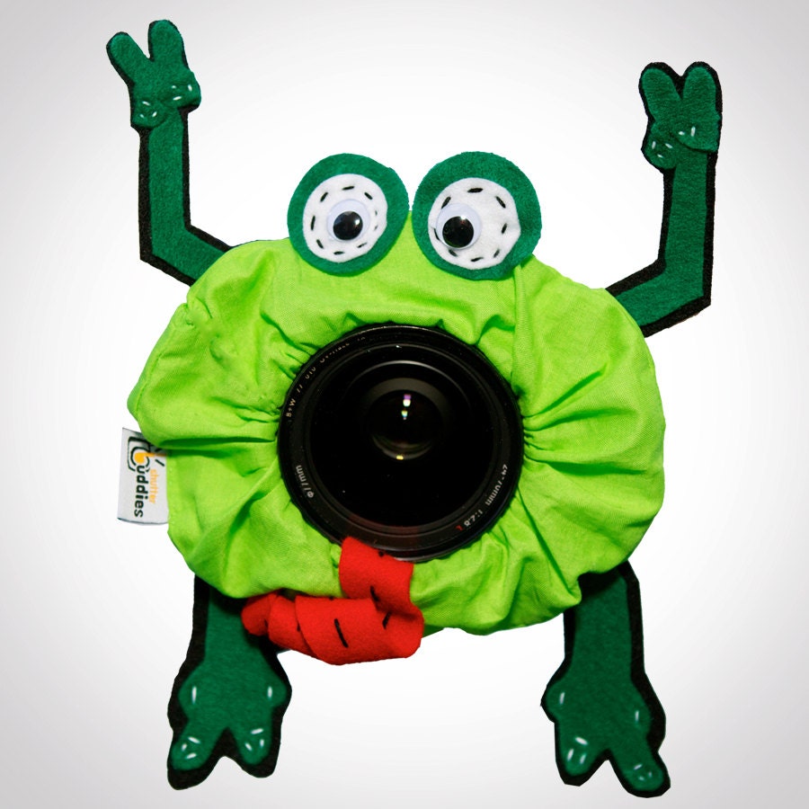 Gift for Photographer- Shutter Buddies Pet Fred FROG with SQUEAKER camera lens prop- Ready to ship