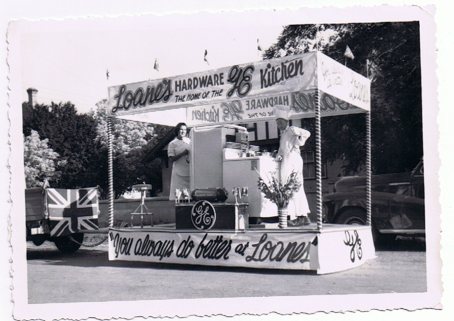 General Electric - Kelowna Regatta Parade - Decorated Float and Union Jack - VTG snap ca 1950