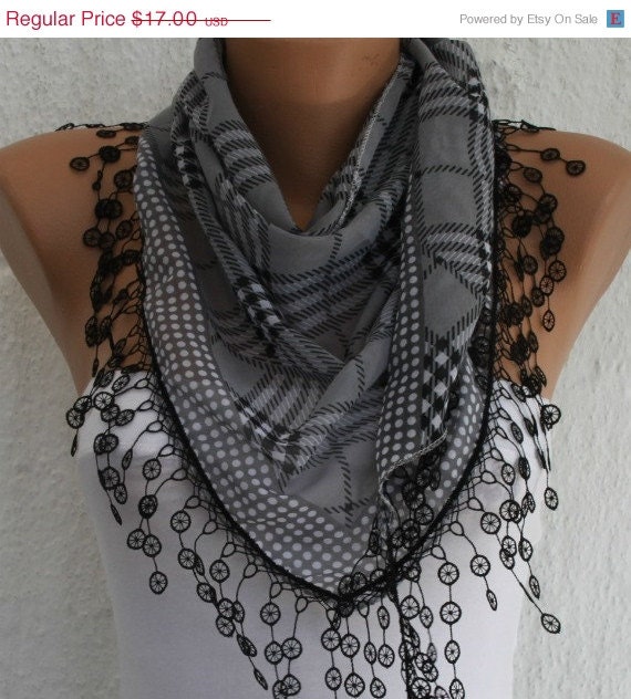 BIG SALE Gray Plaid  Scarf -  Cotton Scarf  Cowl Scarf with  Lace Edge - fatwoman