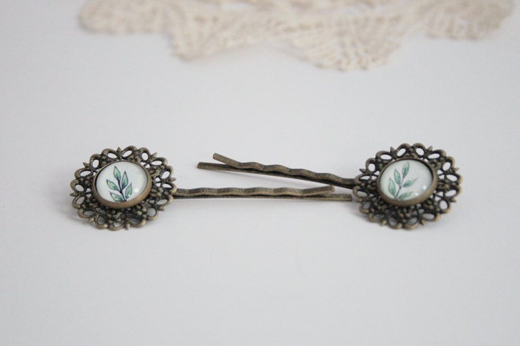Green Leaf Hair Pin - Antique Brass Set of Hair Pins - Glass Cabochon - Green Leaves - Original Drawings