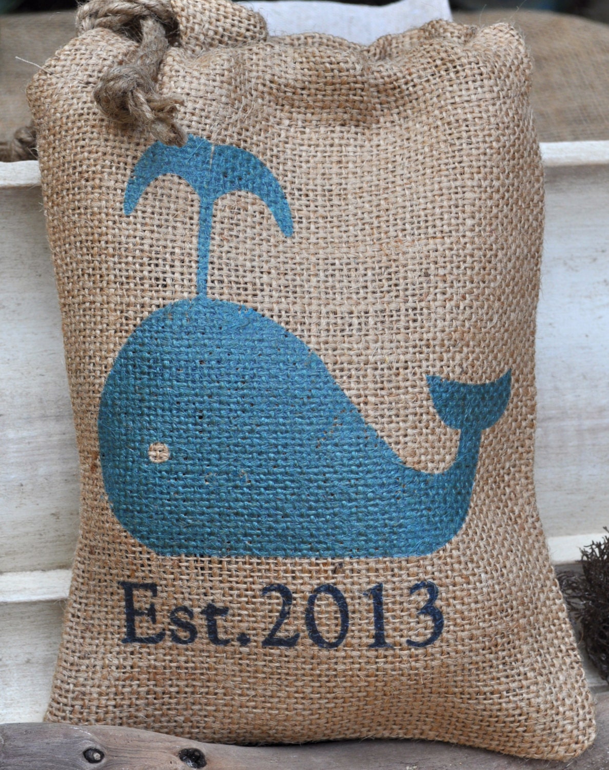 a southern bucket introduces our 5x7 BlueWhale Burlap Bags, set of 25....perfect for coastal themed wedding celebrations.- Est 2013