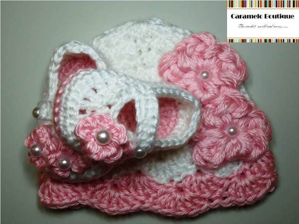 Baby Girl Hat and Mary Janes Set with Pearls-Crochet Baby Girl Beanie Hat and Mary Janes Set-Photography Prop-Infant Shoes-Baby Girl Loafers