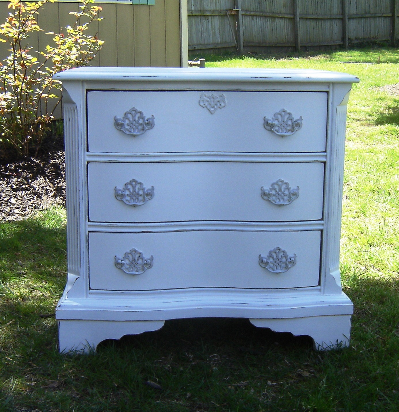 White Vintage End Table - Shabby Chic Furniture