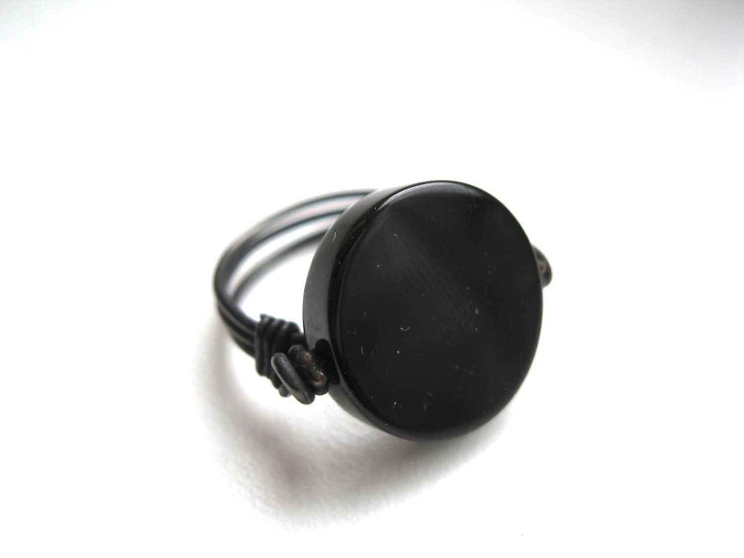 The Scrying Mirror. Onyx Ring of Hand Forged Copper in Your Size. Unisex Wire Wrapped Ring. The Grounded One.