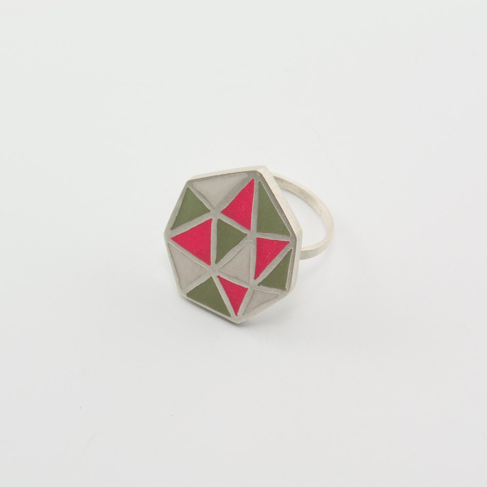 POLIEDRA magenta, olive light olive green and white sterling silver and polymer clay ring