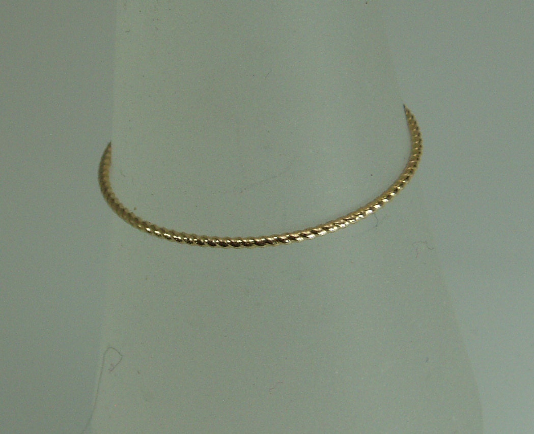 Skinny 14K Gold Twisted Stacking Ring, Gold filled Stacking Ring, Thin Gold Knuckle Ring, Gold Jewelry, Twisted Stacker, Twisted Band