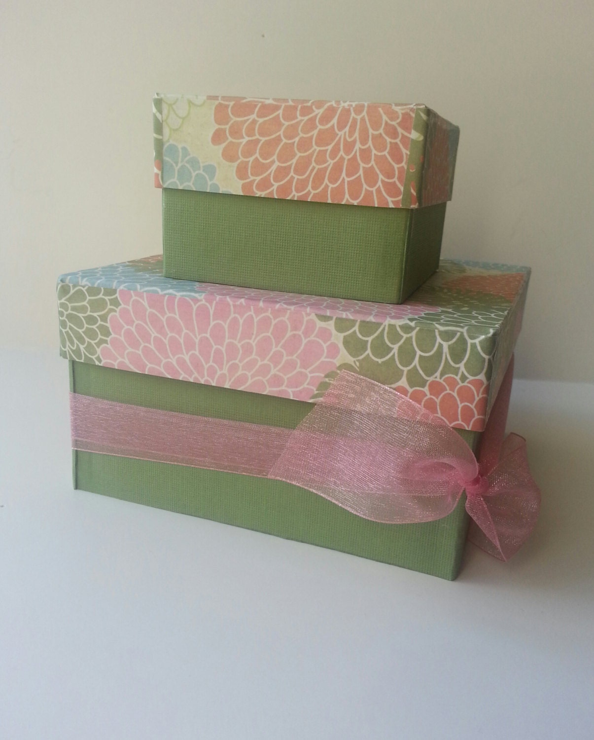 Sale 30% off- Set of 2 Elegant Dahlia Keepsake Boxes- was 15.00