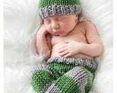 Newborn Knitted Green and Grey Pants and Beanie Photography Prop