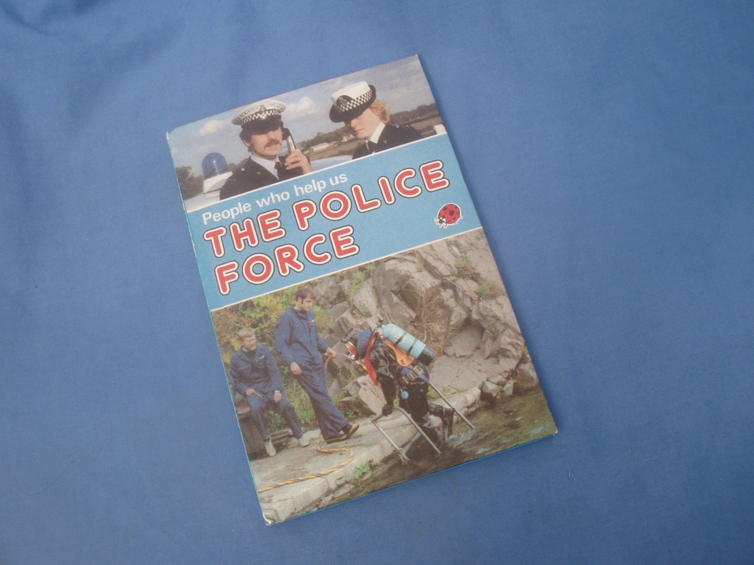 Vintage Ladybird Book The Police Force - Series 822 - People Who Help Us - 1st Edition 1982 Matt Covers