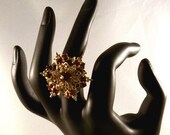 Fashion RING Sunburst Ruby Red Hexa Stars Golden Scrolls 6 Point