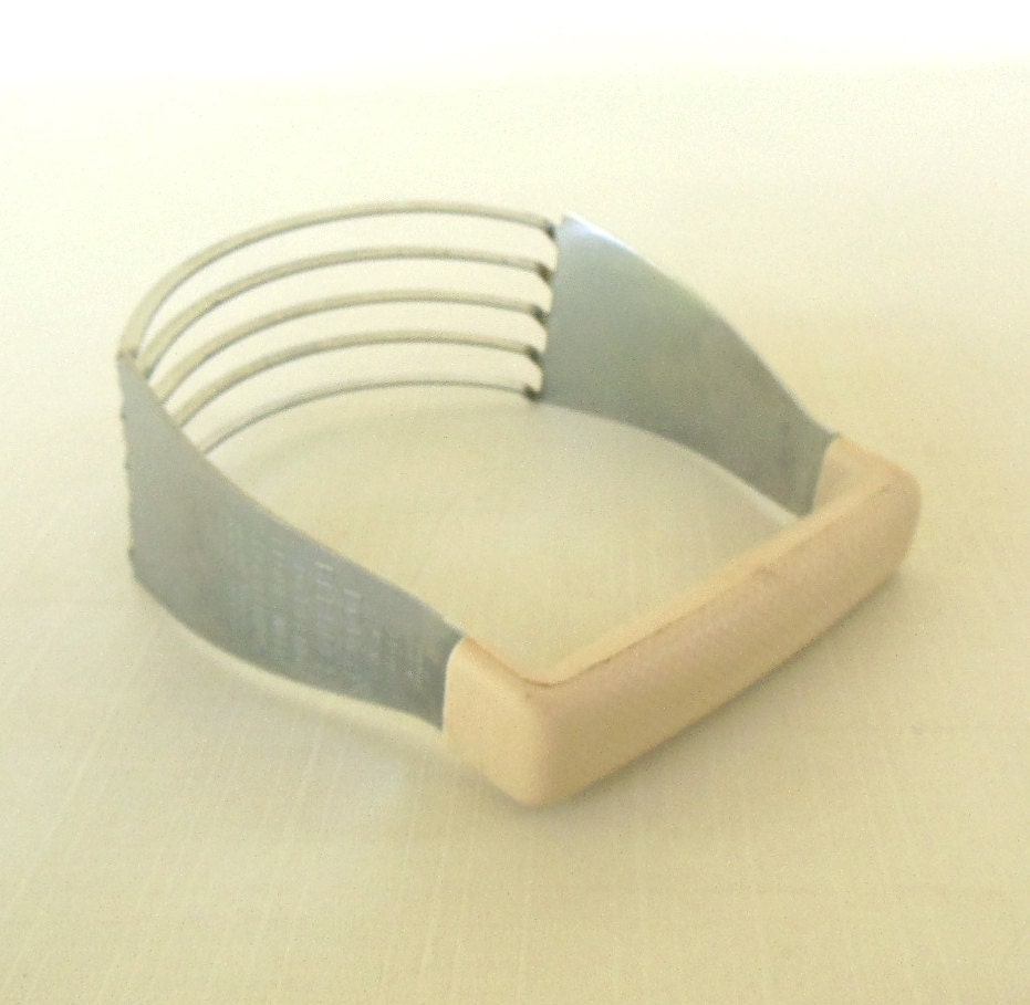 Ekco Dough Blender Pastry Cutter Made in USA by LaurasLastDitch