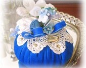 Pincushion Needlecraft ROYAL VELVETEEN Handmade CharlotteStyle Sewing Soft Sculpture