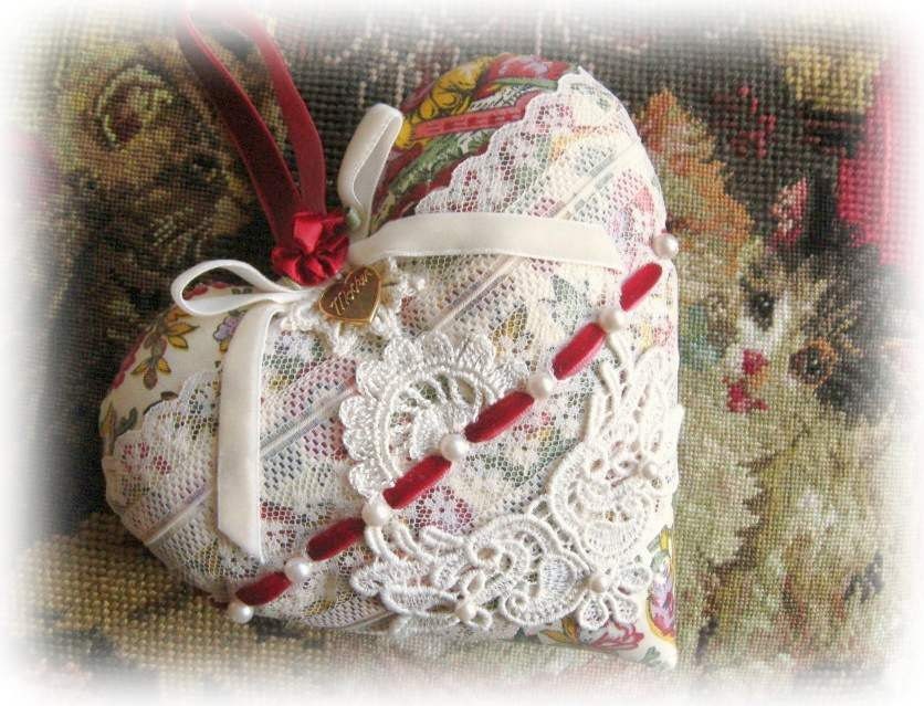 Heart Pillow 6 X 6 Door Hanger MOTHERS DAY Prim Primitive Cloth Handmade CharlotteStyle Decorative Folk Art