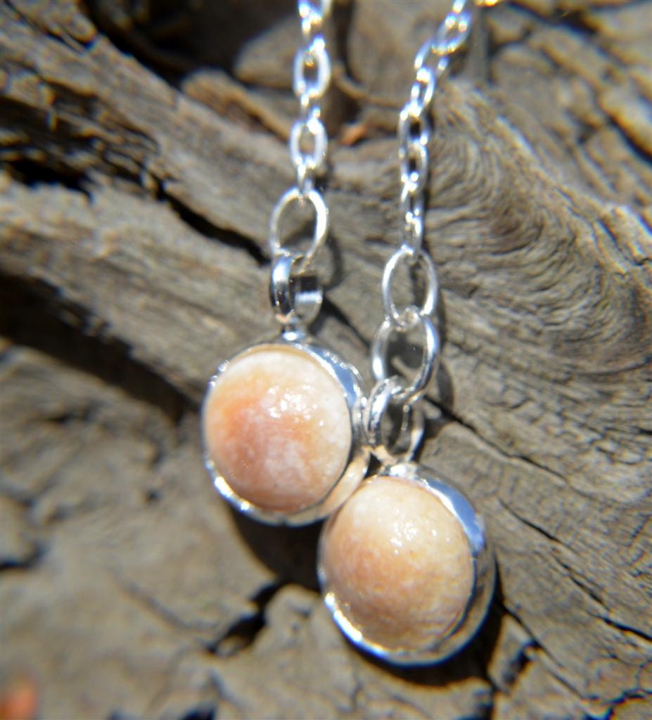 Natural coffee and cream Hawaiian cat's eye dangle earring