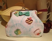Retro vintage style  rose Cup cake fabric coin purse wallet