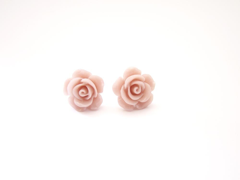 Roses stud earrings