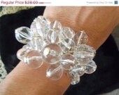 Vintage Lucite Cha Cha Bracelet Big Bold Chunky Retro Rockabilly Jewelry