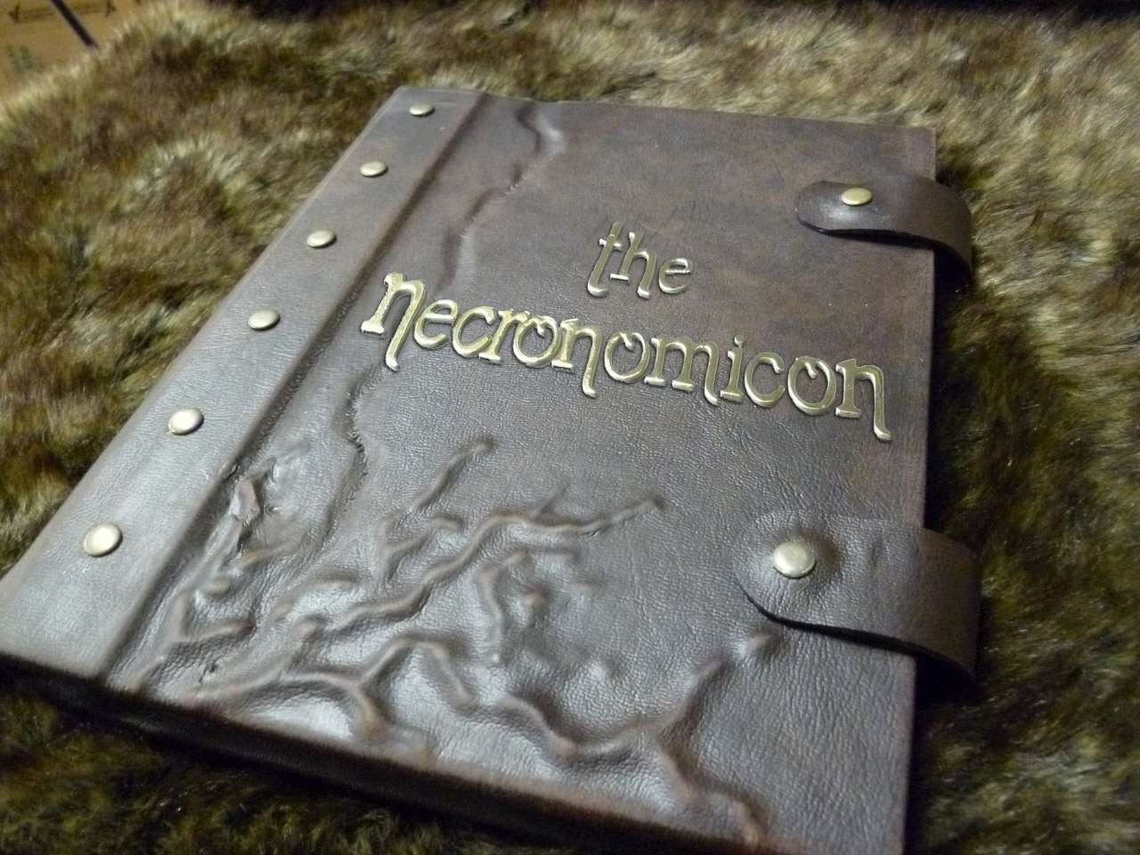 Necronomicon iPad / eReader Cover