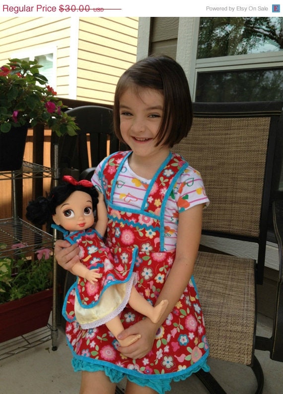 SALE Girls Floral Full-length Apron and Matching Doll Apron