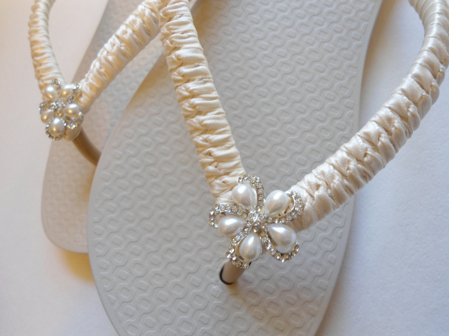 Ivory Bridal Flip Flops, Ivory Wedding Shoes, Ivory Wedding Flip Flops, Ivory Flip Flops, Cream Sandals, Wedding Shoes, ADRIANA'S WRAPPING