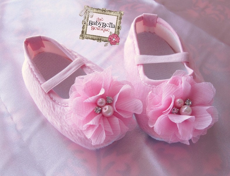 Baby Girl Pink Crib Shoes flower baby  booties,soft sole .