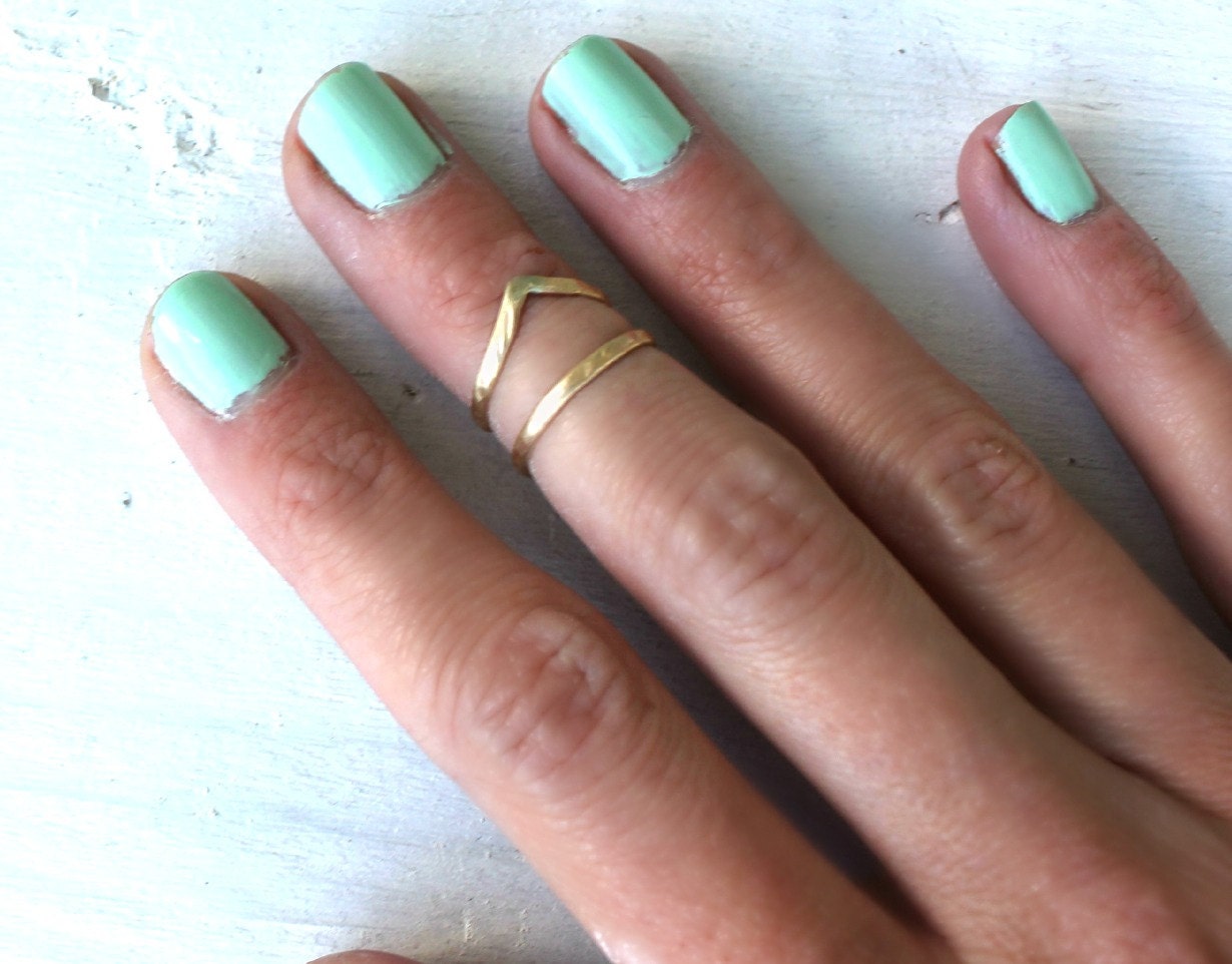Brass knuckle rings, chevron stacking rings - midi rings, hammered, textured knuckle rings, brass rings