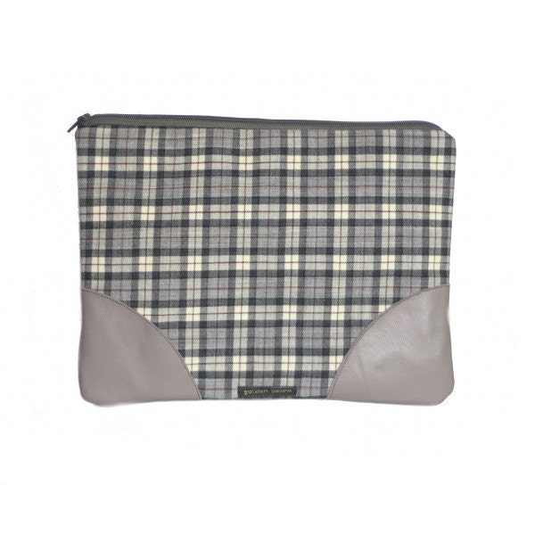 KARO tablet sleeve // giant clutch