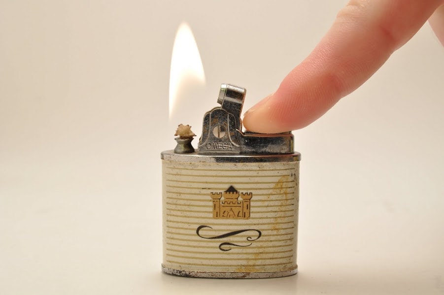 Working Omega Castle Pocket Lighter