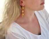 golden spring extra long lemon shunshine pastel yellow gold stone earring elegant gemstone glam fashion jewelry israel