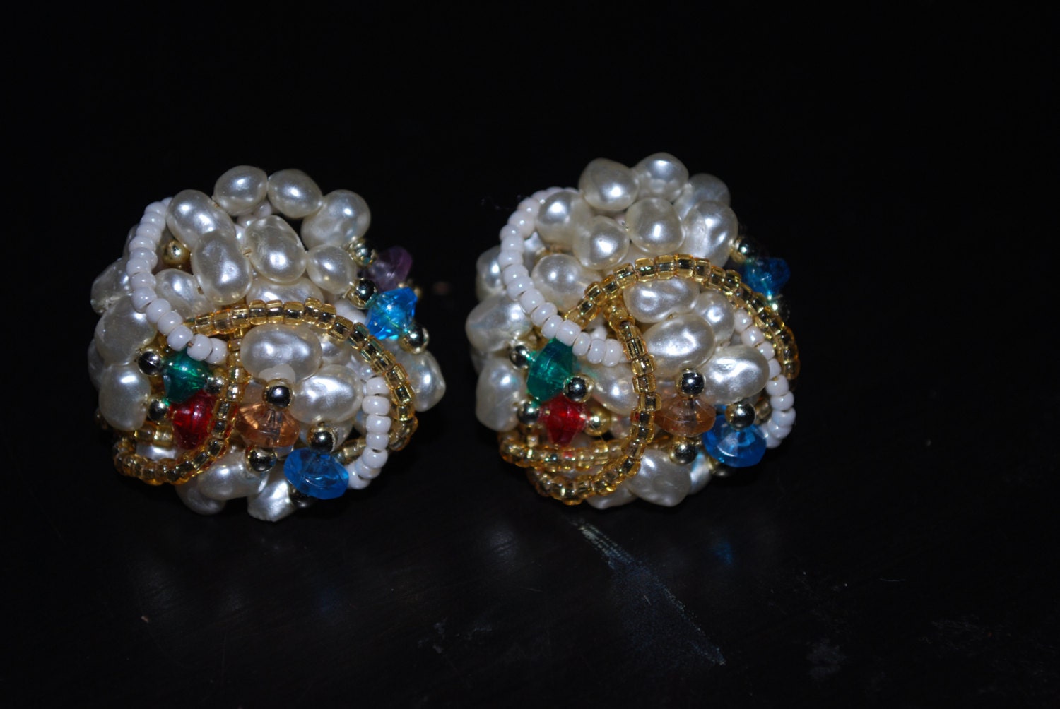 VINTAGE Costume jewelry, Chunky beaded earrings, 50s earrings, 60s earrings