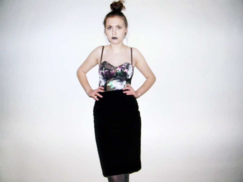 Vintage PUCCI Black Velvet Minimalist Skirt - 90s High Waisted Pencil Skirt Midi Long 1990s Vintage Designer Formal Cocktail LBD Sexy Vamp