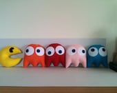 Felt stuffed Pac-man and ghost toys