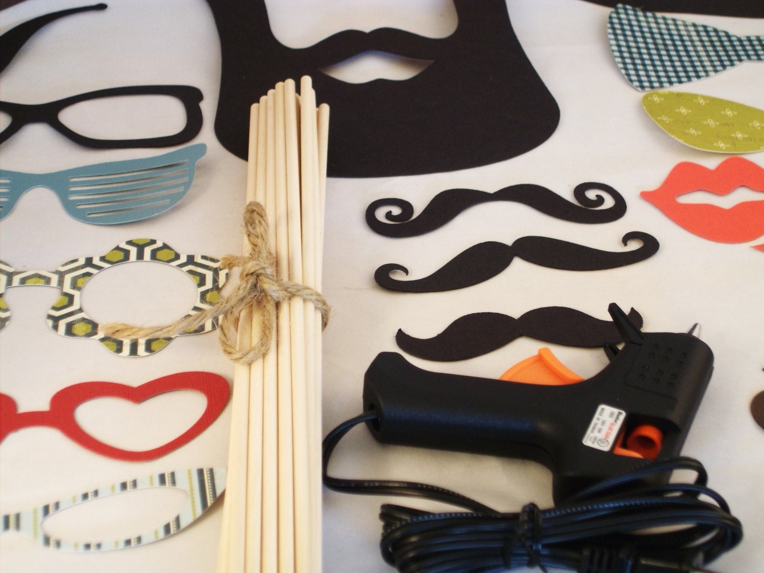 DIY - 26 XL Photo Prop Set With Glue Gun Sticks  Beard Photo Prop Mustache Photobooth Wedding Props