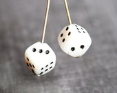 Dice beads, Czech glass, Black and white, 10mm - 10Pc - 557