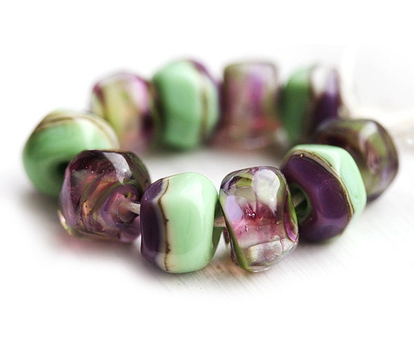 Spring violet - Handmade lampwork glass beads - SRA - purple, green, by MayaHoney