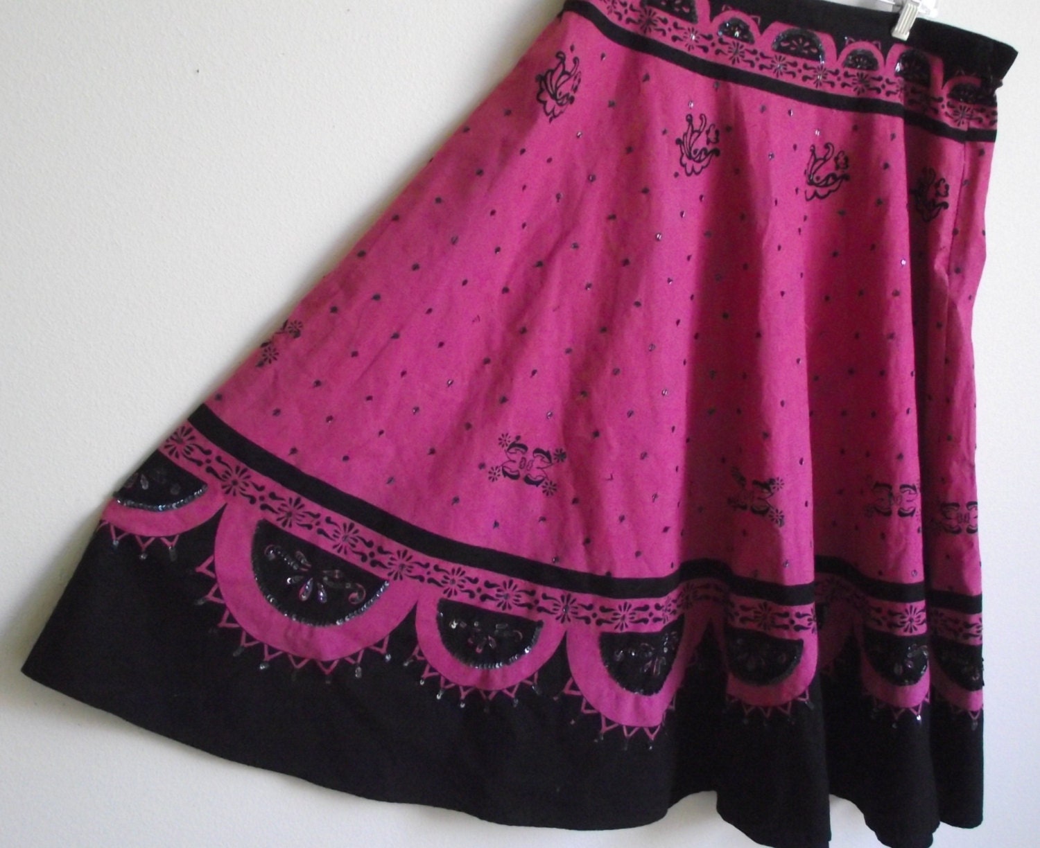 Vintage skirt circle boho full black & pink cotton sequined  L