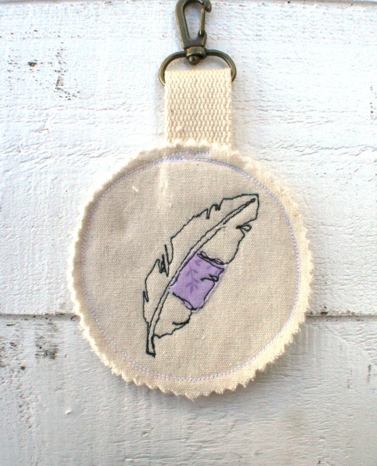 feather - Freehand embroidery / applique, key ring, luggage or bag tag