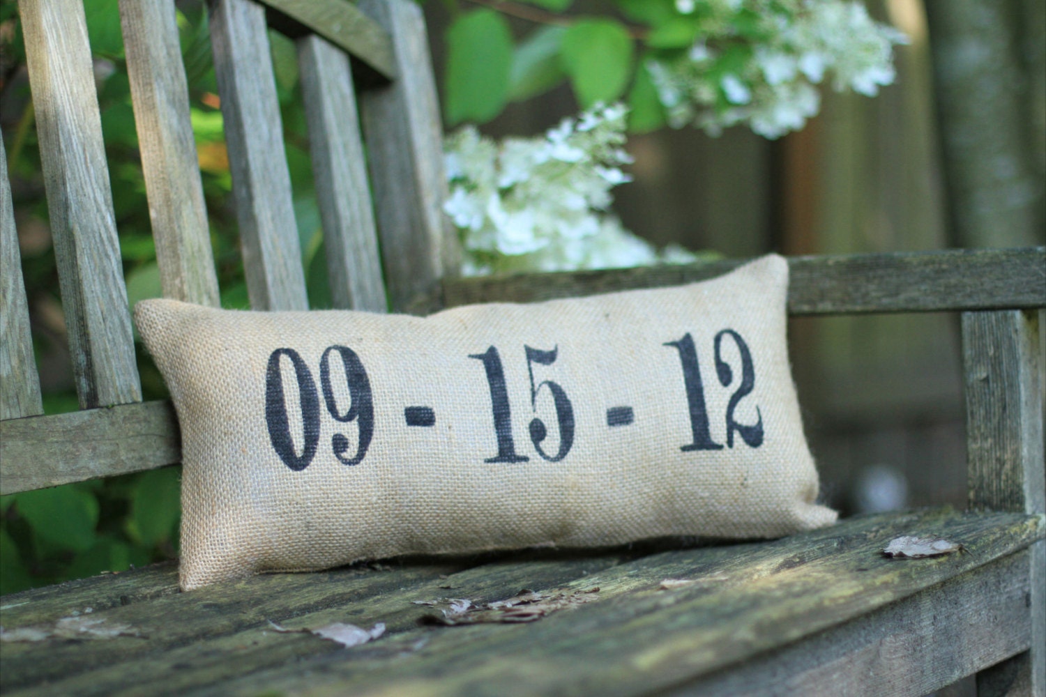 Wedding/Anniversary/Birth Date Pillow : Sweet Burlap Decorative Accent Pillow