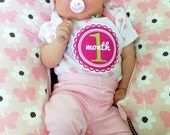 Baby Girl Monthly Onesie Stickers in Colorful Scallops...Kristen...Favorite Baby Shower Gift...Photo Prop...Fast Shipping