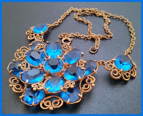 Vintage Juliana Bib Necklace D & E Confirmed Peacock Blue Rhinestone Gold Metal Hearts16" VG
