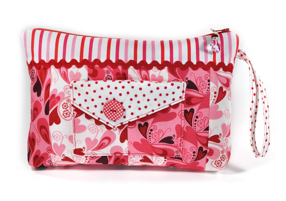 Cosmetic Bag Valentines Pink Red Hearts Wristlet Zipper Pouch
